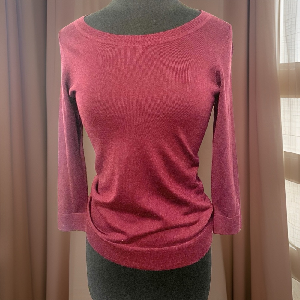 Ann Taylor The Loft fitted sweater w button detail